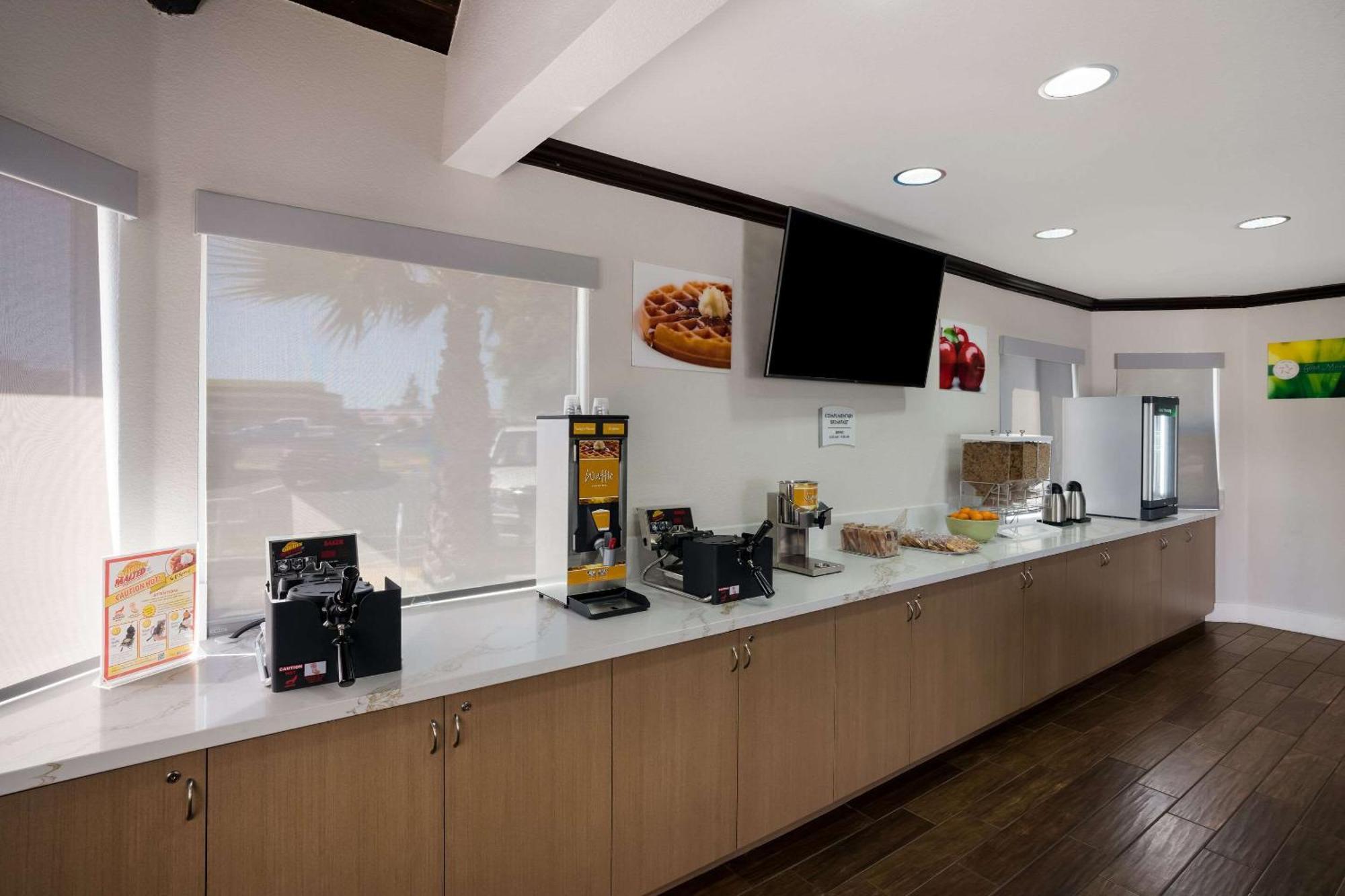 Quality Inn Elk Grove-סקרמנטו מראה חיצוני תמונה